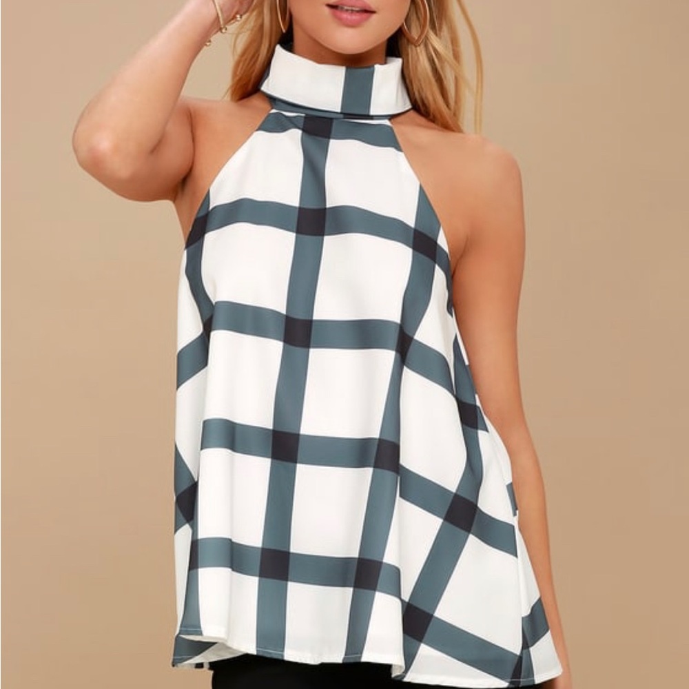 Lulu’s - NWT Black and White Halter Neck Top